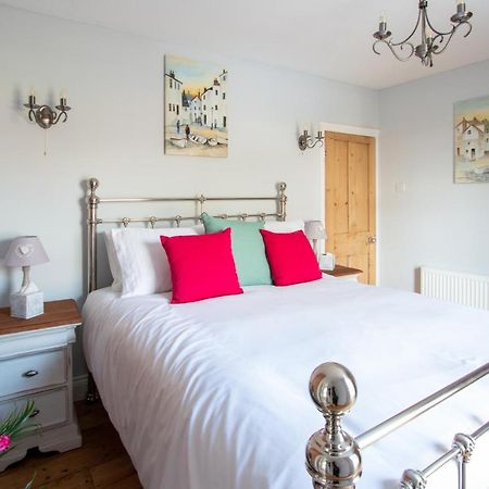 Stylish Town Centre House With Garden And Parking Opposite Βίλα Bury St. Edmunds Εξωτερικό φωτογραφία