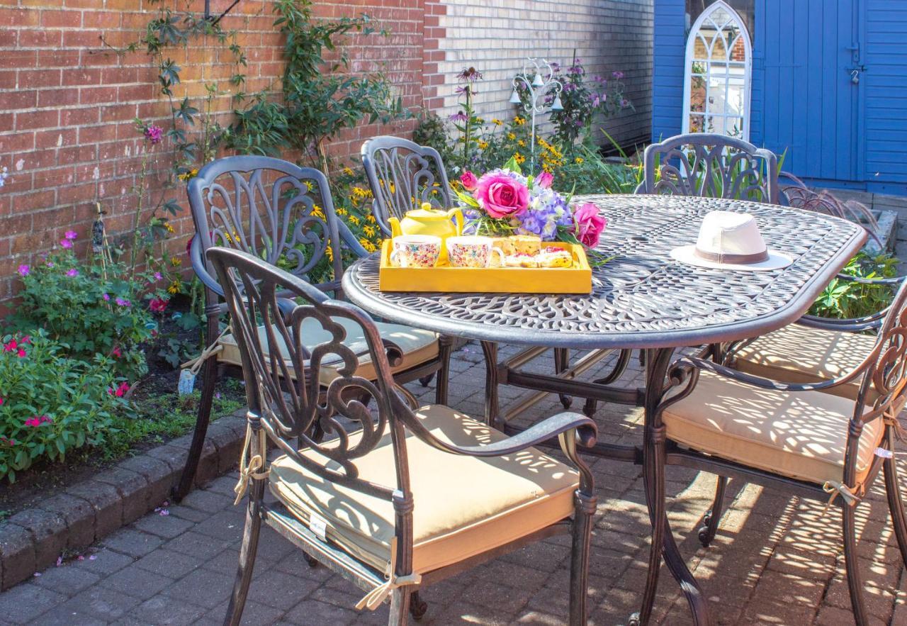 Stylish Town Centre House With Garden And Parking Opposite Βίλα Bury St. Edmunds Εξωτερικό φωτογραφία