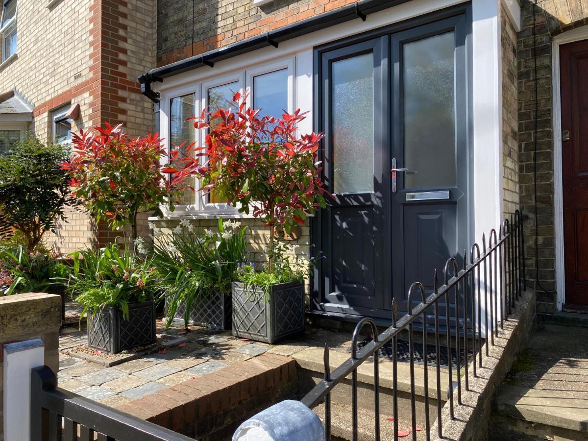 Stylish Town Centre House With Garden And Parking Opposite Βίλα Bury St. Edmunds Εξωτερικό φωτογραφία